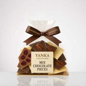שברי שוקולד עם תוספות | YANKA